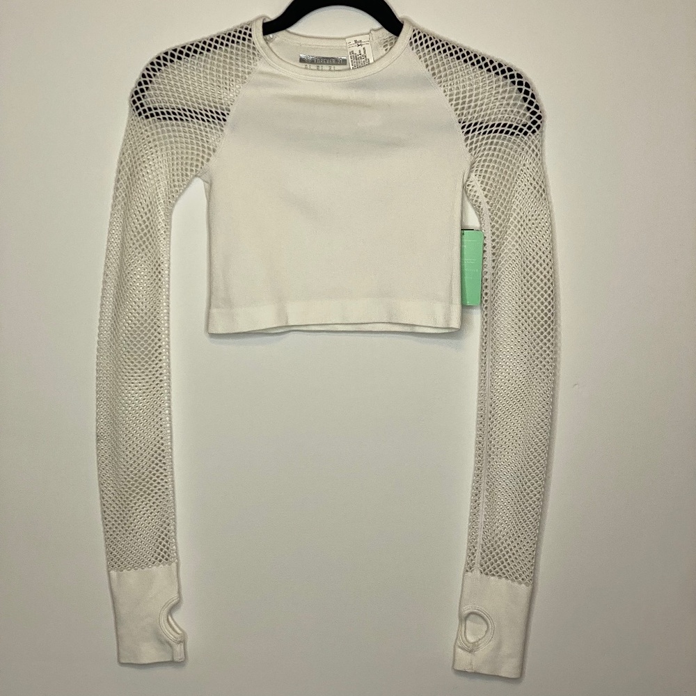 NWT Forever21 Workout Crop Top